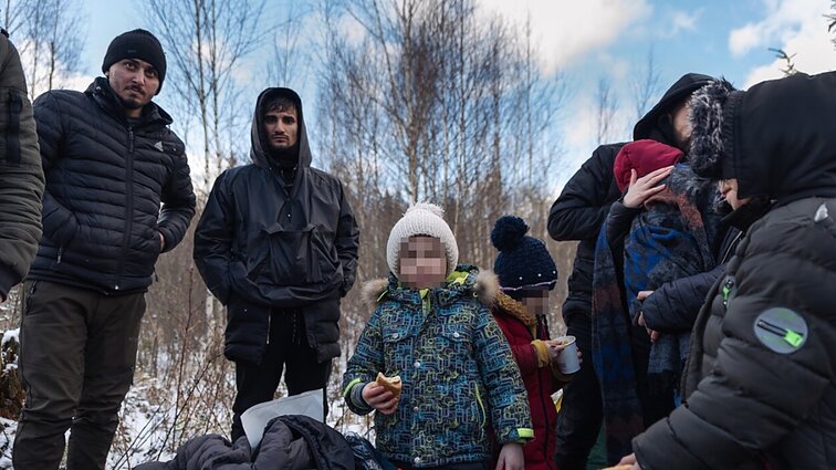 Panorama. Vakar rasti 14 migrantų išvyko atgal į Baltarusiją, bet neilgam: baltarusiai vėl išstūmė į Lietuvą