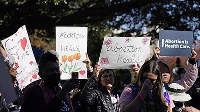 JAV Aukščiausiasis Teismas nagrinėja istorinę teisės į abortus bylą