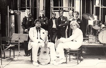 Virgis Stakėnas ir grupė „Argo“ (1981, Kauno muzikinis teatras) Virgis Stakėnas ir grupė „Argo“ (1981, Kauno muzikinis teatras)