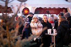 Vilniaus Rotušėje įžiebta kalėdinė eglė
