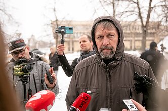 Prie Seimo – Lietuvos šeimų sąjūdžio mitingas. Raimondas Grinevičius 