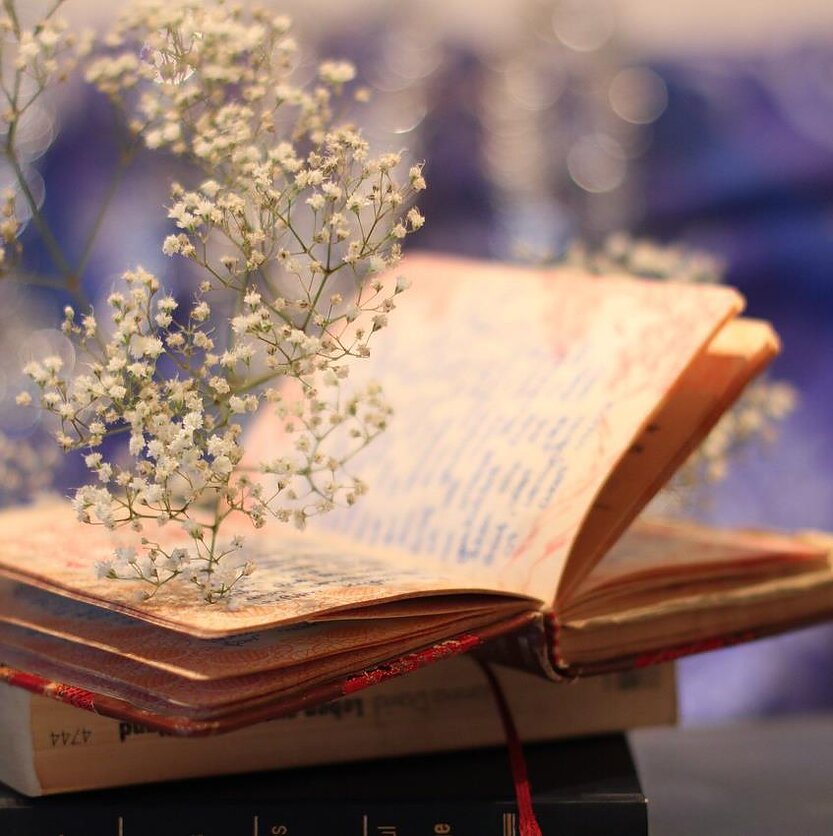 Santara. Laida rusų kalba. Rusiškai kurianti eilėraščius verslininkė iš Panevėžio Liuba Samojlova.