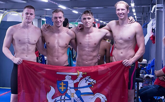 7 vietą pasaulio plaukimo čempionato estafetės fnale užėmusi Lietuvos vyrų komanda: apie finalą, netikėtą rezultatą ir aukštas viltis toliau