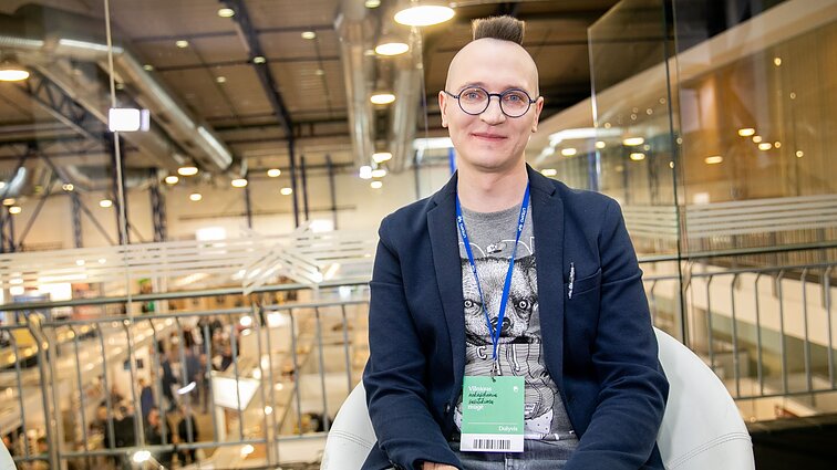 Tomas Dirgėla: užjaučiu mokytojus, kuriuos tėvai kaltina, kad jų vaikų nesudomina skaitymu