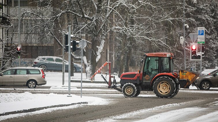 Labas rytas, Lietuva I d. Kūčių vakarą sinoptikė vairuotojams siūlo neskubėti: diena pareikalaus susikaupimo