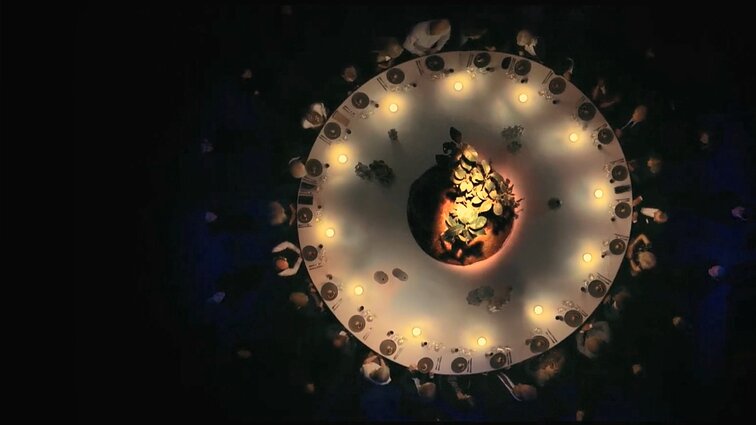 Kine – operos solistės karjeros siekis ir maisto mylėtojų šeima, norinti pelnyti „Michelin“ žvaigždutę