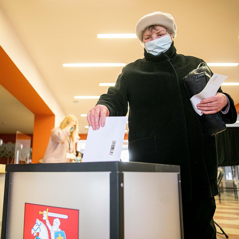E. Blažio / LRT nuotr., LRT Aktualijų studija. Ar merus dar rinksime tiesiogiai?