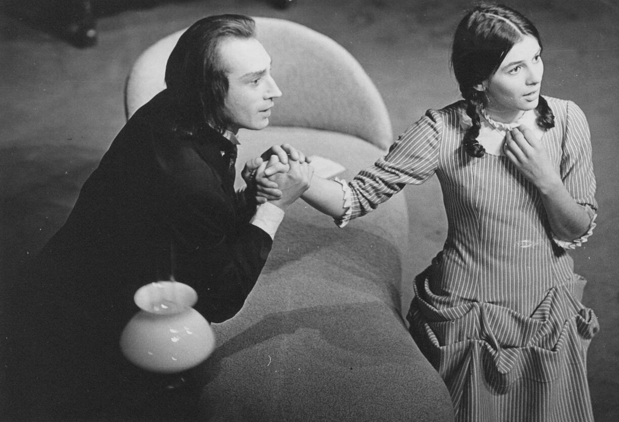 Gregersas Verlė. H. Ibseno „Laukinė antis”, rež. Henrikas Vancevičius, 1973 (Hedviga – Genovaitė Ciplinskaitė)