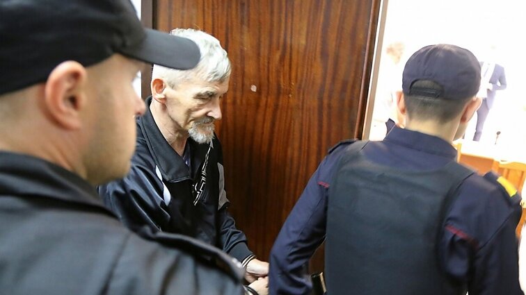 Žinios. Rusijos teismas iki 15 metų pratęsė laisvės atėmimą gulago istorikui Jurijui Dmitrijevui