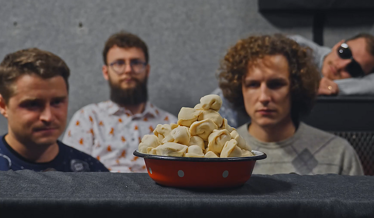 KLIPVID 2021. „Babilono vartai“ – „Vėl Kalėdos“