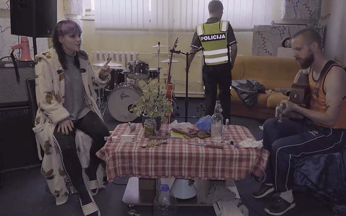 KLIPVID 2021. Gytis Ambrazevičius ir Grupė – „Peiliai“ (su Bjelle)