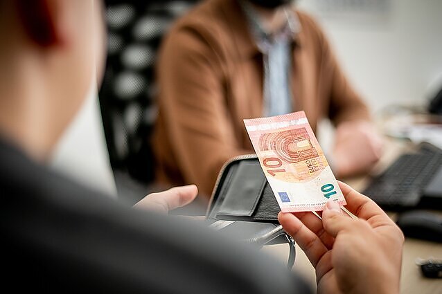 Žinios. Seimo socialinių reikalų ir darbo komitetas svarstys, ar griežtinti darbuotojų prastovų skelbimo tvarką