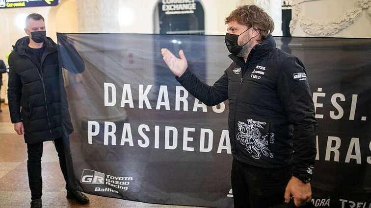 Oro uoste sutiktas Benediktas Vanagas patikino, kad po incidento Dakare viskas gerai, džiaugiasi sugrįžęs į Vilnių