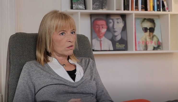 Režisierė Yana Ross apie tarptautinį skandalą sukėlusį pastatymą Ciuricho scenoje: žmonės iš salės išeidavo būriais