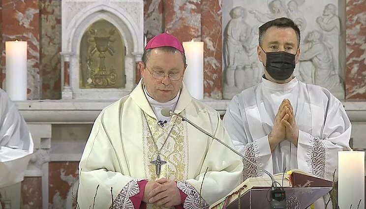 Šv. Mišios iš Palangos Švč. Mergelės Marijos Ėmimo į dangų bažnyčios