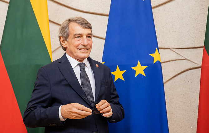 „Europa prarado aistringą ir tikrą europietį“: Lietuvos ir Europos politikai prisimina mirusį Sassolį