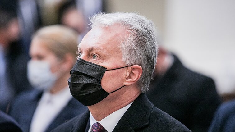 Nausėda: sprendimas dėl galimybių paso suspendavimo vaikams yra teisingas