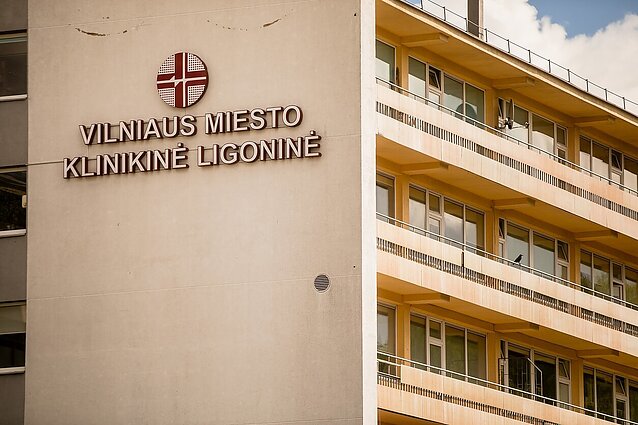 Vilniaus klinikinės ligoninės medikai dėl įtarimų kyšininkavimu: tai kelia nerimą, tačiau džiugu, kad tai baigsis