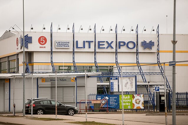 Vilniaus „Litexpo“ vakcinavimo centras baigė darbą: nuo rytdienos sostinėje skiepytis bus galima tik poliklinikose, privačiose klinikose bei vaistinėse