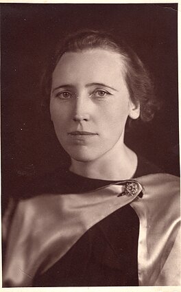 Ieva Simonaitytė 1938 m. Ieva Simonaitytė 1938 m.
