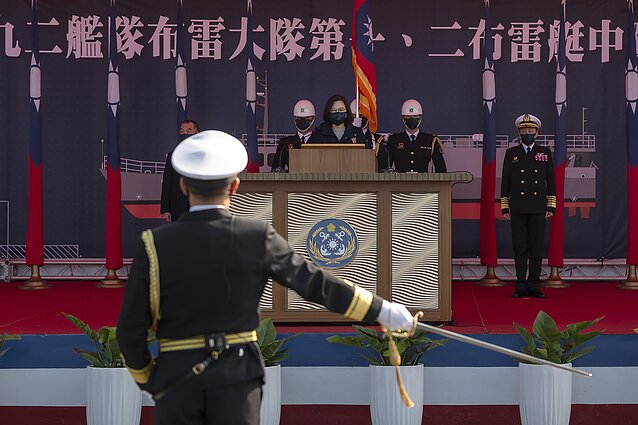 Taivano prezidentė Tsai Ing-wen dalyvauja naujo šalies karinio laivo pristatymo ceremonijoje