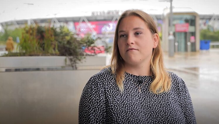 Dėl meilės į Londoną išvykusi Justina kuo greičiau nori grįžti į Lietuvą. Ten jai nesaugu, purvina ir per maži atlyginimai