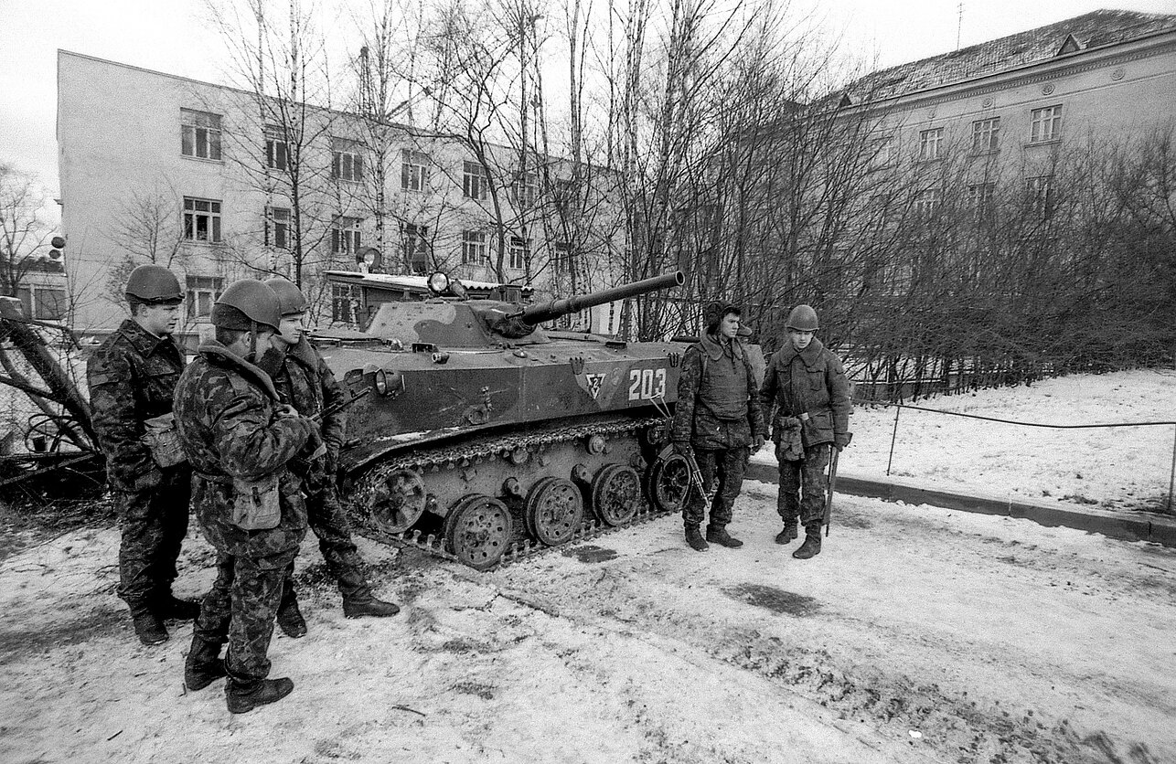 Січневі події у Вільнюсі у січні 1991 року. Ілюстративно Січневі події у Вільнюсі у січні 1991 року. Ілюстративно