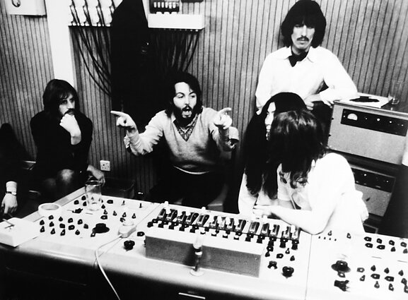 Ringo Starras, Paulas McCartney`is, George`as Harrisonas, Yoko Ono, Johnas Lennonas, 1970 m.