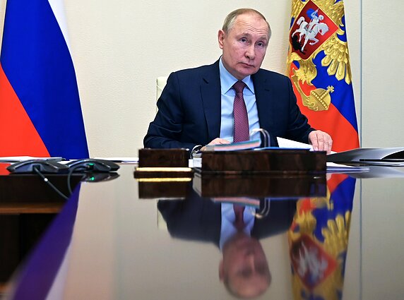 Vladimiras Putinas dalyvauja virtualiame susitikime su Italijos kompanijomis