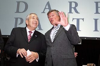 Jonas Kondrotas (Kairėje) Jonas Kondrotas (Kairėje)