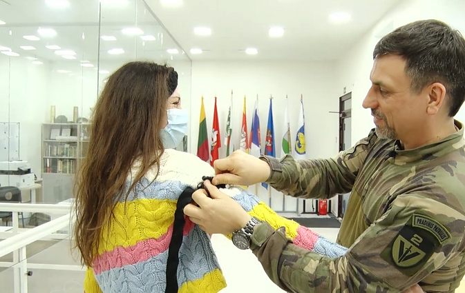 Diskusijų sulaukę turniketai automobilio pirmosios pagalbos rinkinyje: išmokus naudoti, gali išsaugoti sužeistojo galūnes