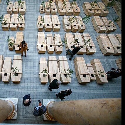 Pakeliui su klasika. Yoko Ono instaliacijos „Ex it“ atgarsiai: ar lengva suvokti šiuolaikinį meną?