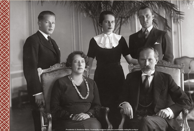 Antanas Smetona with family