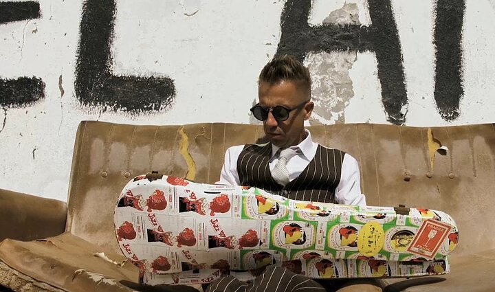 Premjera! Lino Adomaičio daina „Šviesa spindės tamsoje“: kūrinyje užkoduota viltis