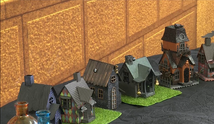 Užkietėjusi gerbėja: Panevėžio rajono mokytoja daiktus antram gyvenimui prikelia Hario Poterio tematika