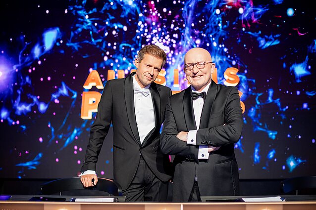 Sūris, pienas, sviestas – kuris ingredientas nėra naudojamas gaminant bešamelio padažą?