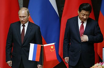 Xi Jinpingas ir Vladimiras Putinas Xi Jinpingas ir Vladimiras Putinas