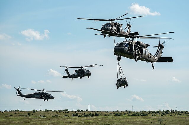 Žinios. Į Lenkiją atvyko amerikiečių karių grupė, ją dislokuoti nuspręsta dėl Rusijos sukeltos įtampos Ukrainos pasienyje