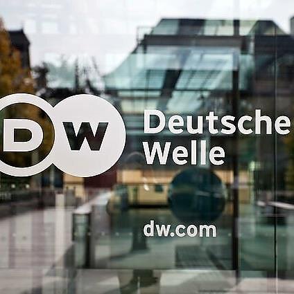 Новости на русском языке. Журналист Витольд Янчис о закрытии„Deutsche Welle“ в Москве: Россия зачищает территорию свободной прессы