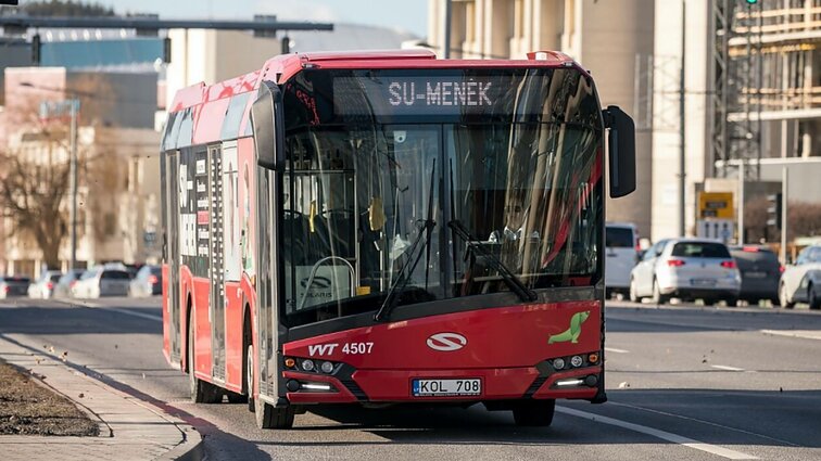 Į sostinę grįžta iniciatyva „SU-MENĖK“: kviečia parašyti sau laišką į ateitį ir išvysti meną po atviru dangumi