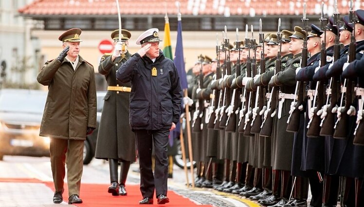 NATO karinio komiteto vadas: nematome realių Rusijos ketinimų pulti Aljanso šalis nei tiesiogiai, nei per Baltarusiją