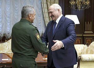 Aliaksandras Lukašenka ir Sergejus Šoigu