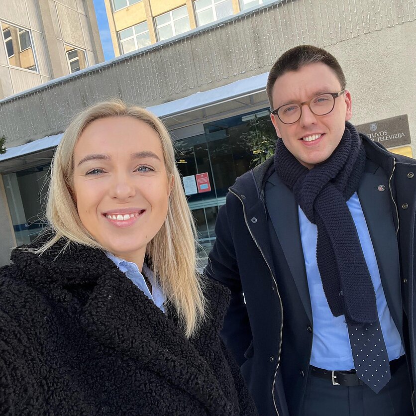 Vardan tos. Ar alternatyvi krašto apsaugos tarnyba lygi 9 mėnesių šauktinio tarnybai?