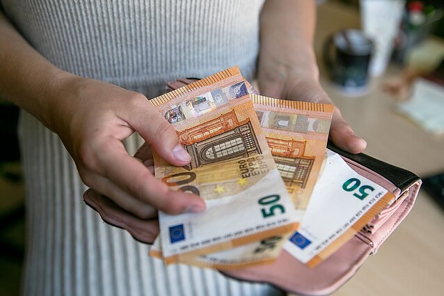 Žinios. Šiandien prezidentas su profesinių sąjungų atstovais aptars priemones infliacijai švelninti