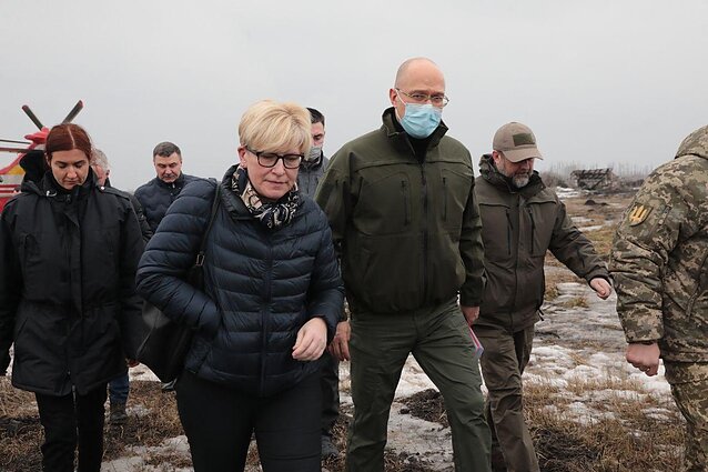 Ингрида Шимоните и Денис Шмыгаль в Луганском регионе