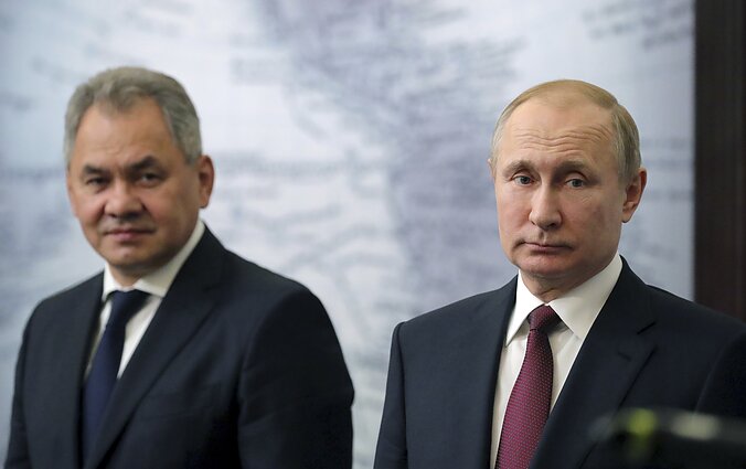 Sergejus Šoigu ir Vladimiras Putinas Sergejus Šoigu ir Vladimiras Putinas