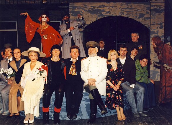 Gyčio Padegimo spektaklis „Aplink fontaną arba Mažasis Paryžius“