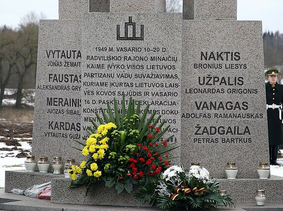 Vasario 16-osios išvakarėse Mainaičiuose minimos 73-iosios Nepriklausomybės deklaracijos metinės