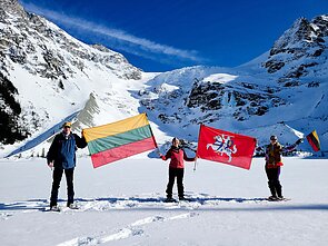 Britų Kolumbijos žygeiviai mini Vasario 16-ąją
