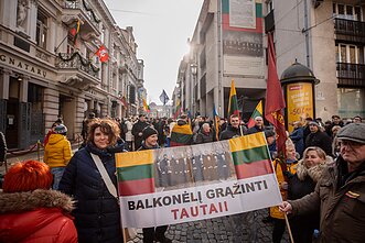 Vasario 16-osios minėjimas prie Signatarų namų Vasario 16-osios minėjimas prie Signatarų namų